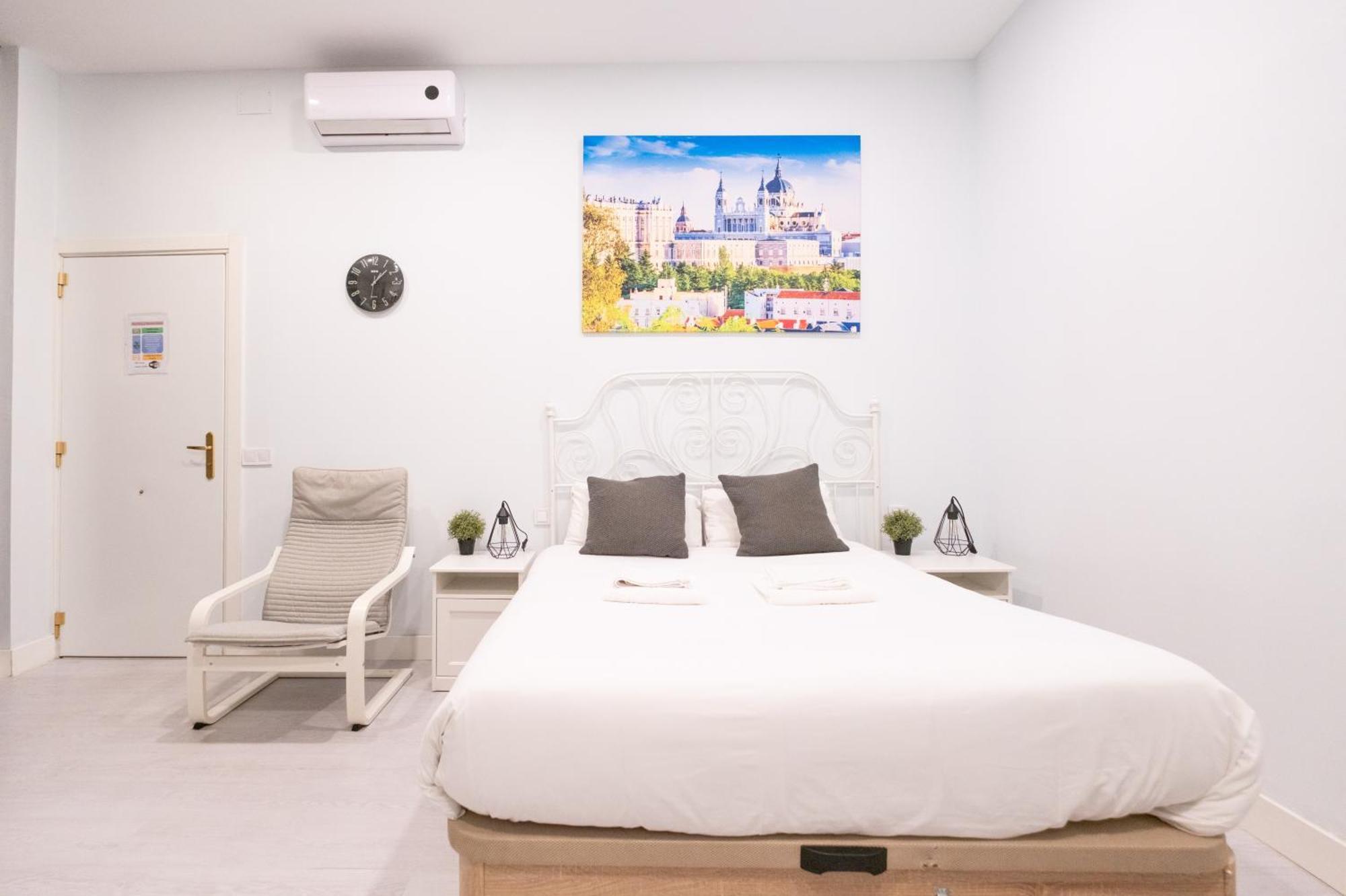 Abc Apartments Мадрид Экстерьер фото